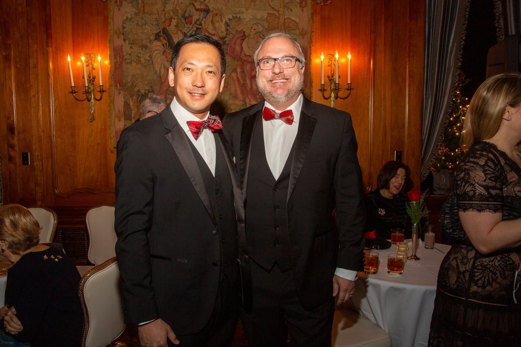 Arvan Chan, Brandon Gray